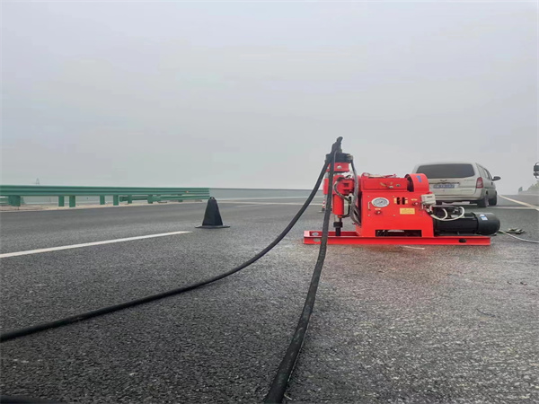 巨野马路路基路面开裂下沉注浆加固灌浆